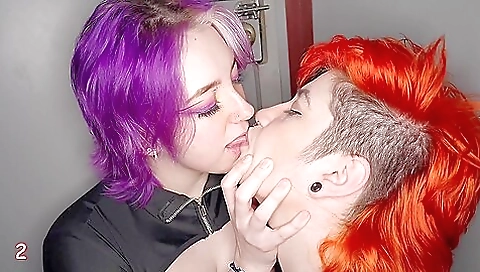 Hawt couple fucking in the kitchen