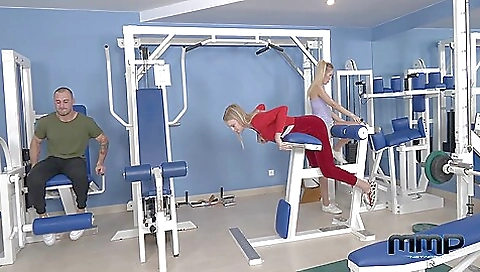 Shemal> and gets fucked by a huge cock