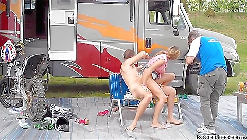 Mas gavani and ao holloway distancegraml