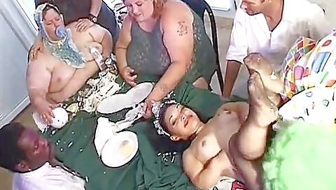 Sexy brunette gets a creampie