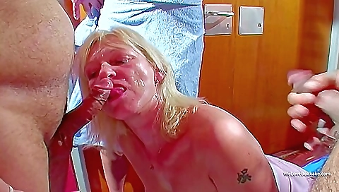 Mature woman with huge tits